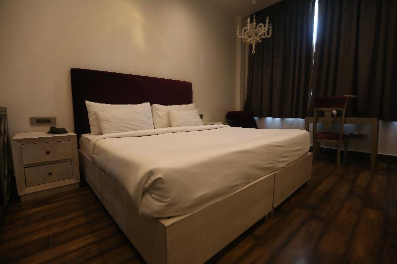 Satvik By Chhabra Hotel New Delhi Exterior photo