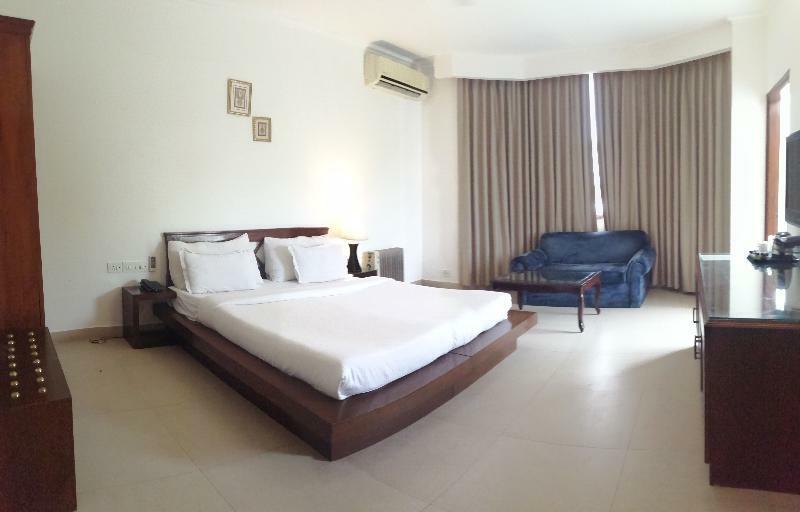 Satvik By Chhabra Hotel New Delhi Exterior photo