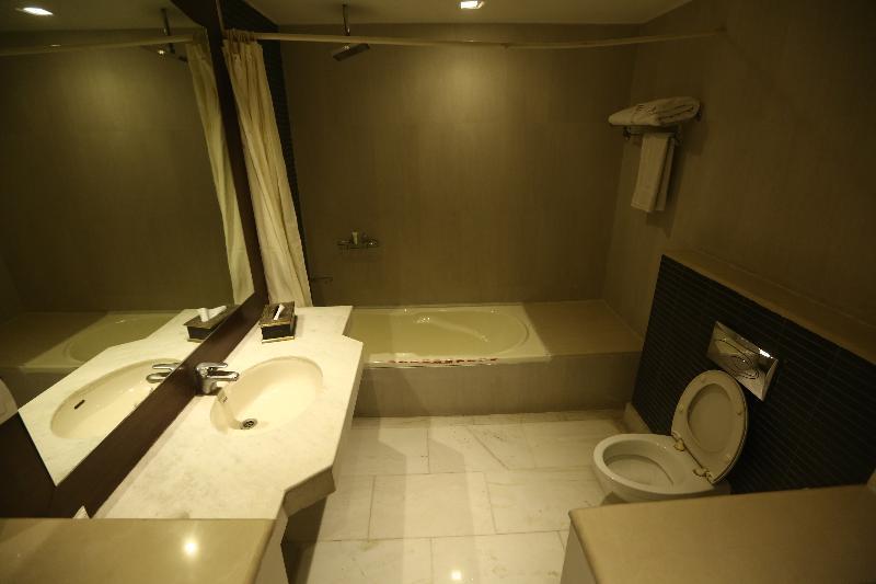 Satvik By Chhabra Hotel New Delhi Exterior photo